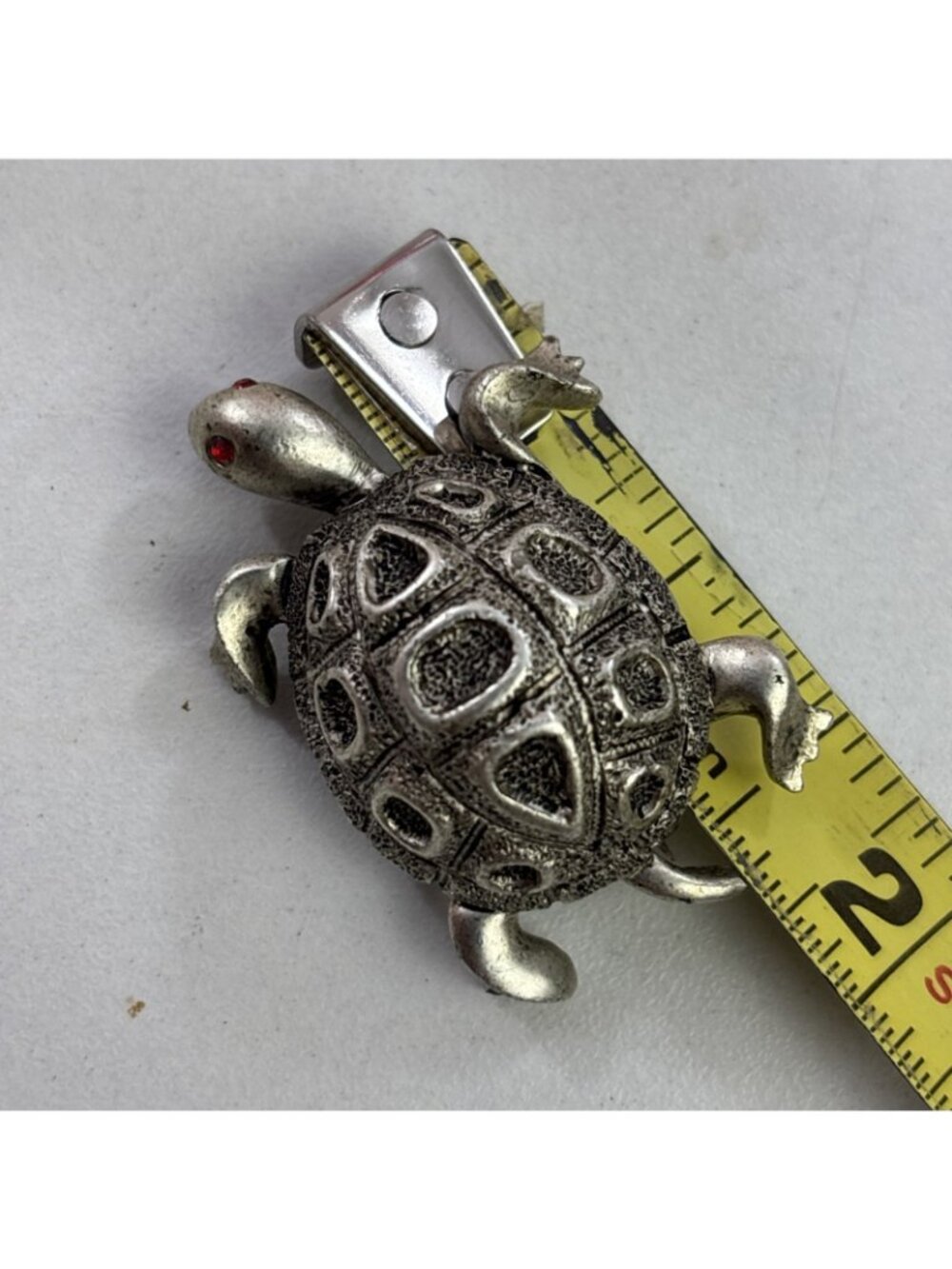 Turtle Brooch Red Crystal Eyes In Silver Tone 1.75" See Photos - Picture 4 of 4